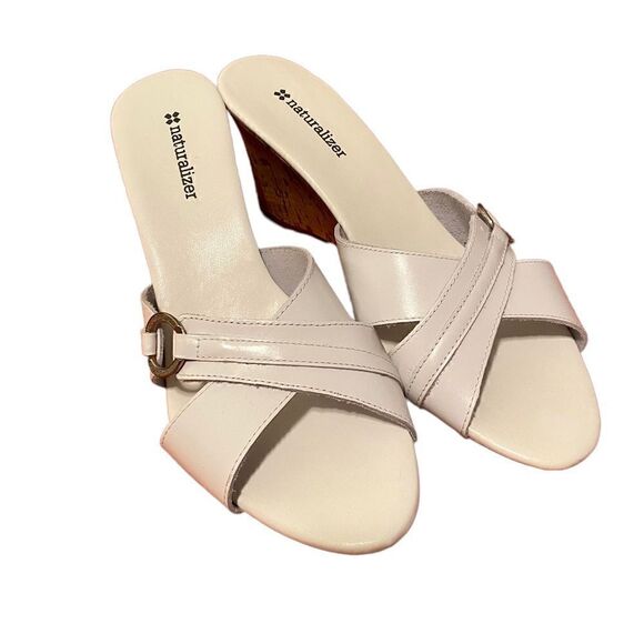 Naturalizer White Leather(Upper) Cork Heel Wedges in Size 8.5M - Picture 2 of 8